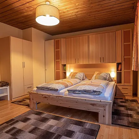 Molto Haus Apartment Raggal