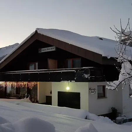 Molto Haus Apartment