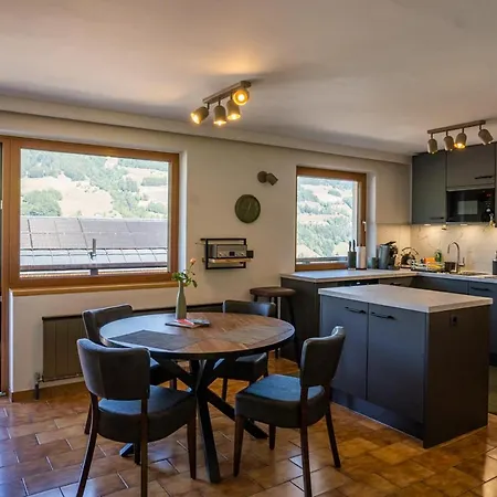 Molto Haus Apartment